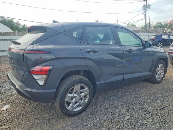 2024 HYUNDAI KONA SE