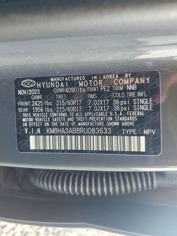 2024 HYUNDAI KONA SE