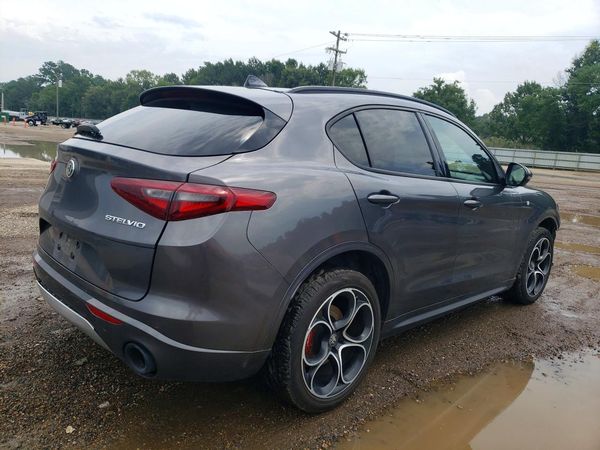 2022 ALFA ROMEO STELVIO TI AWD