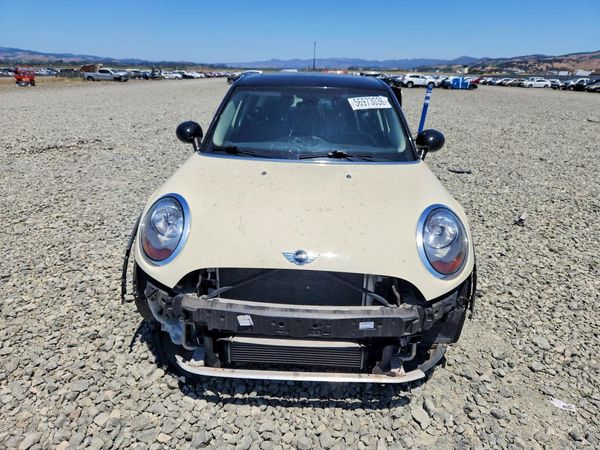 2015 MINI COOPER