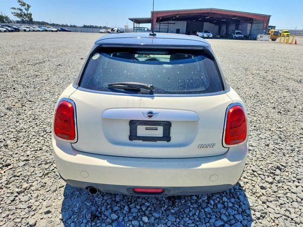 2015 MINI COOPER
