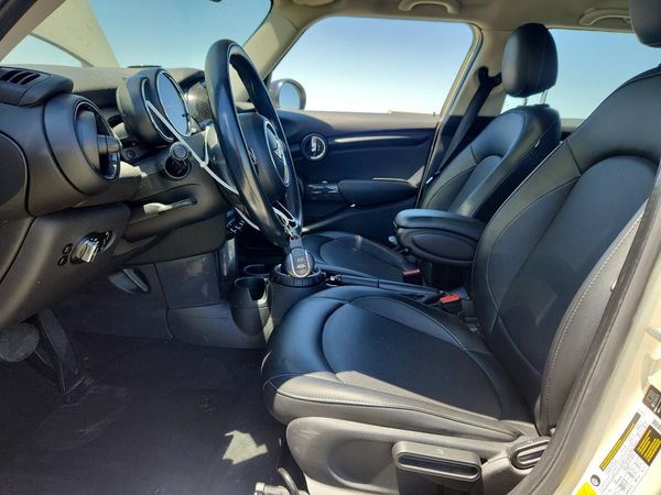 2015 MINI COOPER