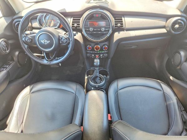 2015 MINI COOPER