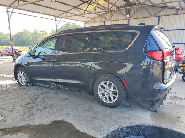 2020 CHRYSLER VOYAGER
