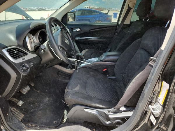 2020 DODGE JOURNEY SE (FWD)