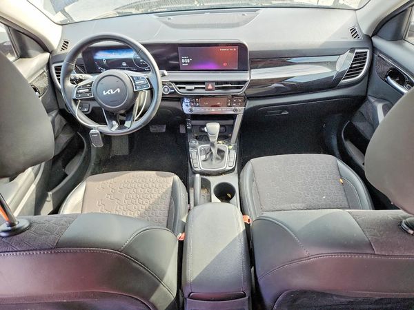 2024 KIA SELTOS S, X-Line