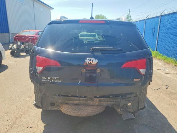 2015 KIA SORENTO GL