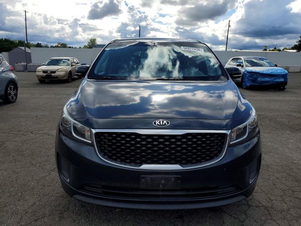 2016 KIA SEDONA LX - Middle-low