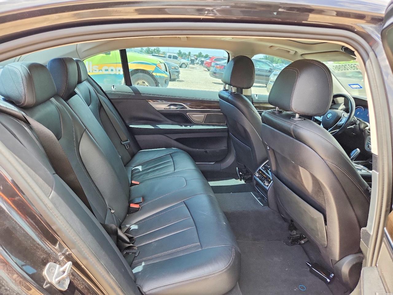 2018 BMW 740