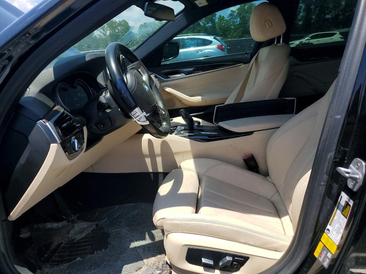 2018 BMW 530E