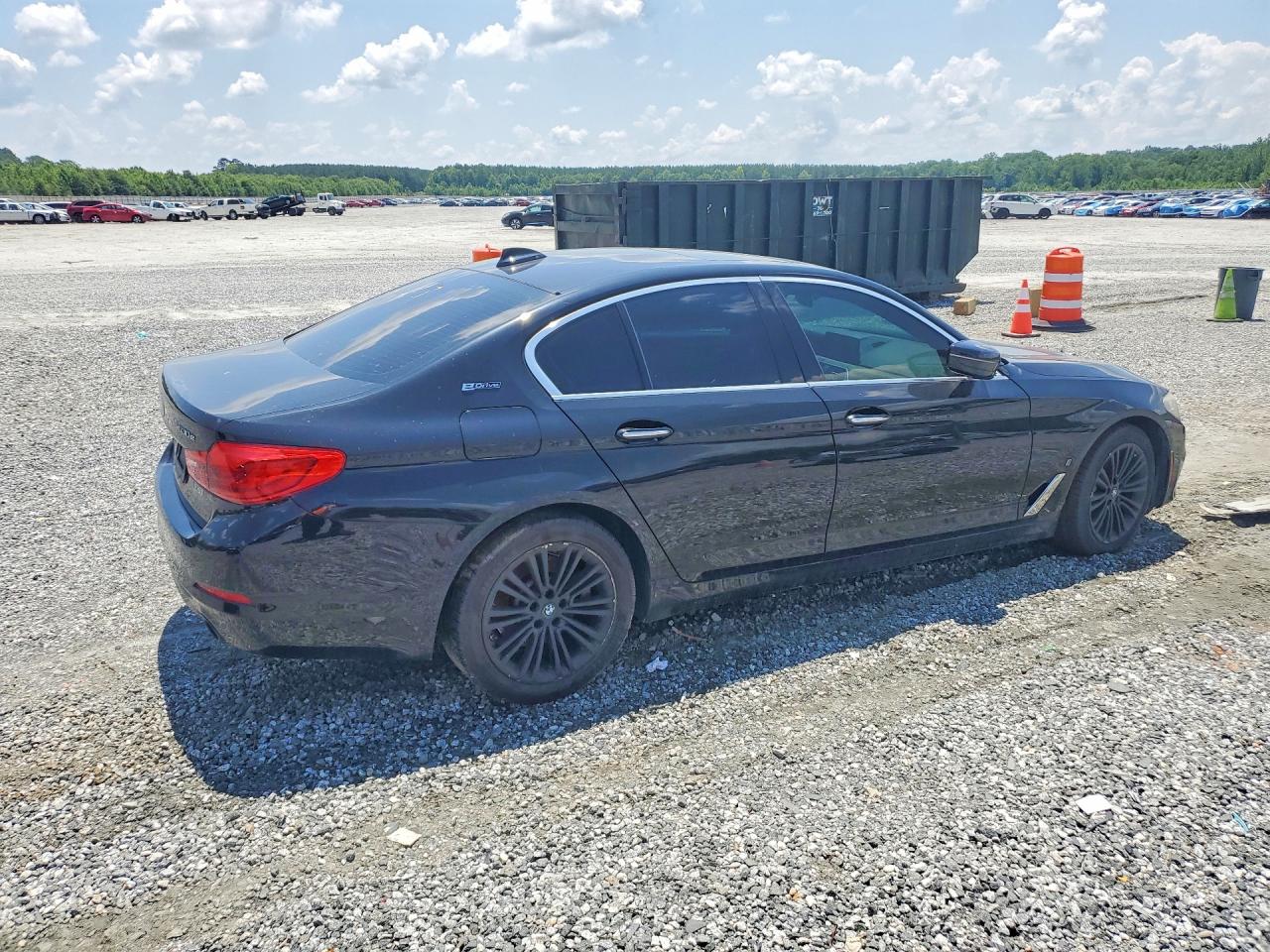 2018 BMW 530E