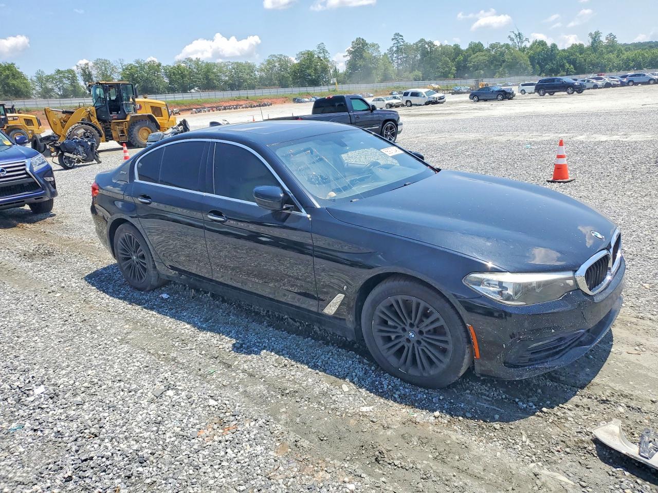 2018 BMW 530E