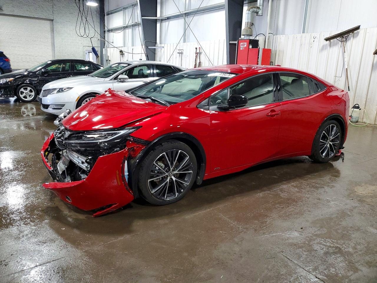 2025 TOYOTA PRIUS