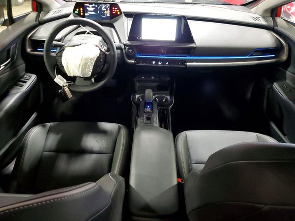 2025 TOYOTA PRIUS