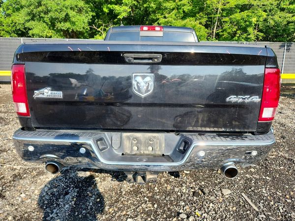 2017 RAM 1500 SLT