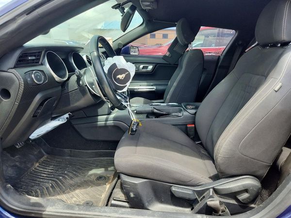 2019 FORD MUSTANG I4 Coupe