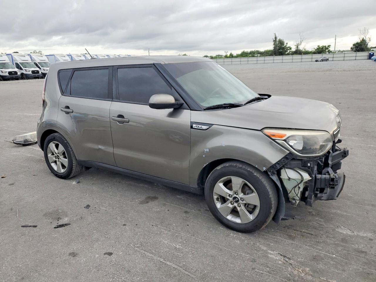 2018 KIA SOUL Base