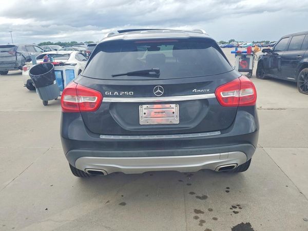 2016 MERCEDES-BENZ GLA