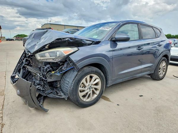 2017 HYUNDAI TUCSON SE (no options)