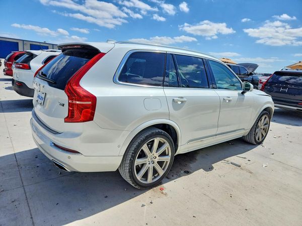 2017 VOLVO XC90 Inscription