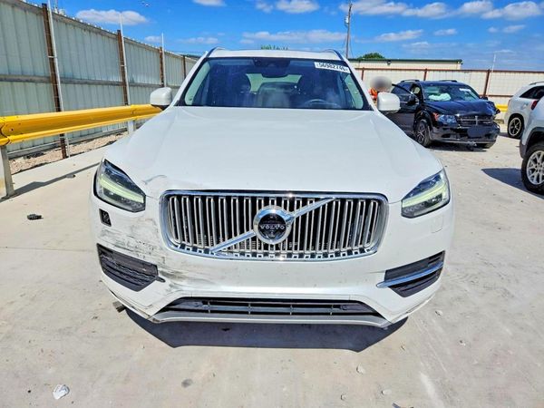 2017 VOLVO XC90 Inscription