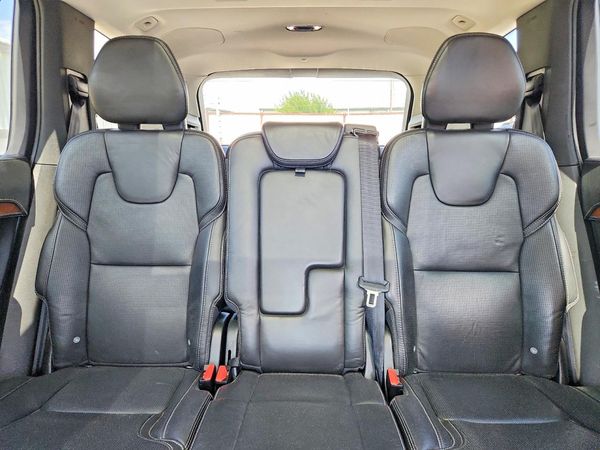 2017 VOLVO XC90 Inscription