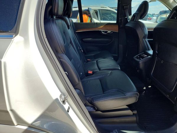 2017 VOLVO XC90 Inscription