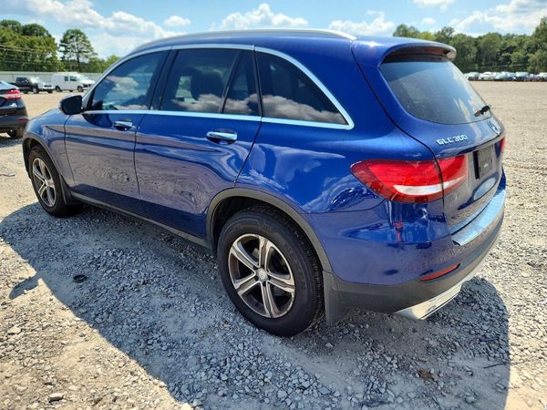 2017 MERCEDES-BENZ GLC
