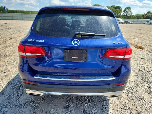 2017 MERCEDES-BENZ GLC