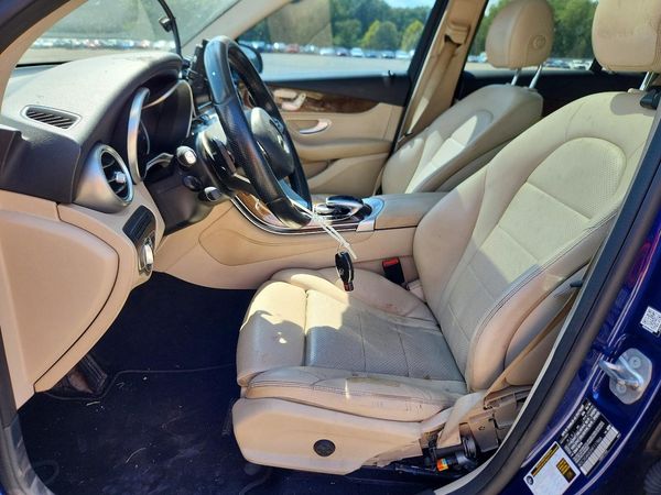 2017 MERCEDES-BENZ GLC