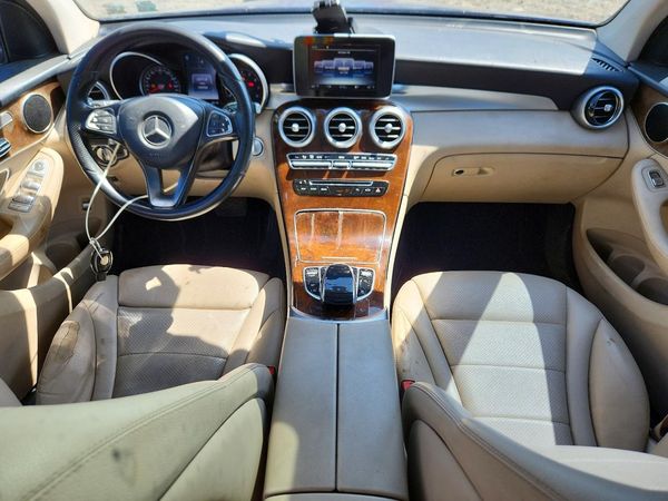 2017 MERCEDES-BENZ GLC