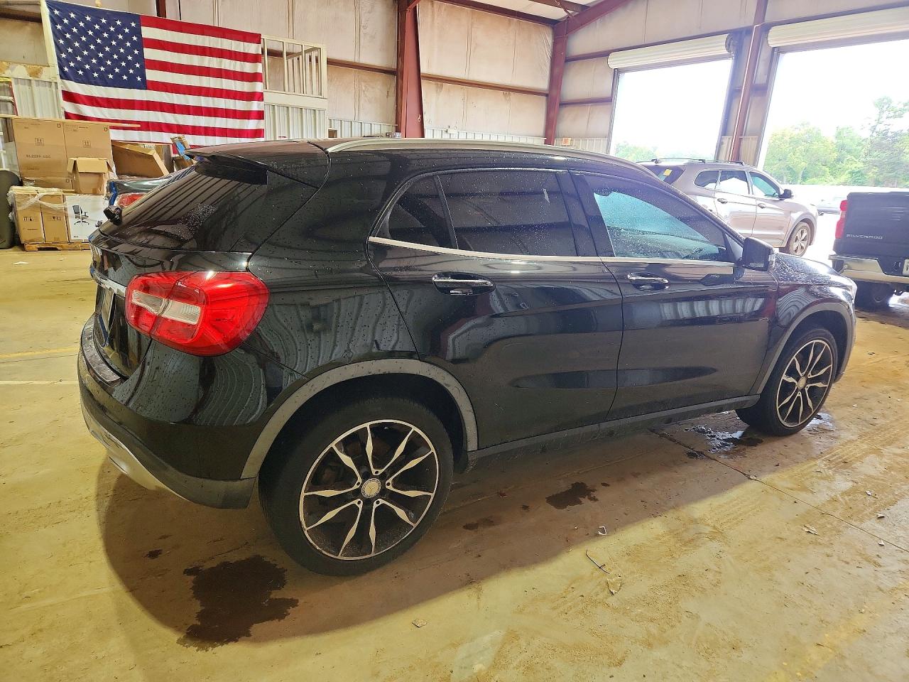 2017 MERCEDES-BENZ GLA GLA250