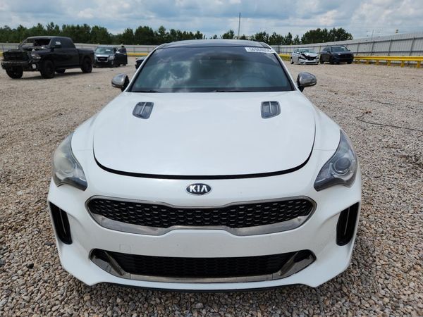 2020 KIA STINGER Base