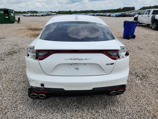2020 KIA STINGER Base