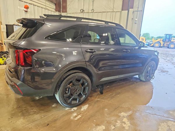 2025 KIA SORENTO