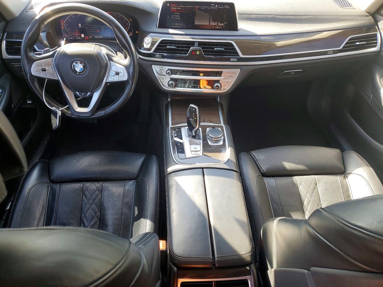 2020 BMW 740