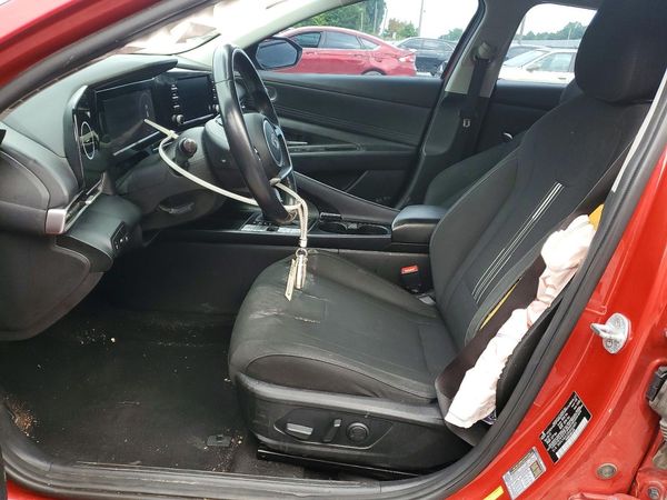 2021 HYUNDAI ELANTRA