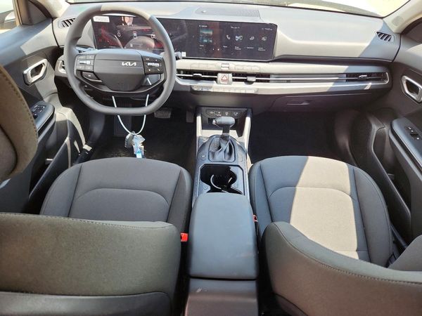 2026 KIA K4 LX, LXS