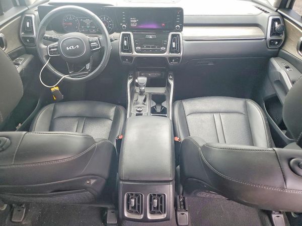 2023 KIA SORENTO EX