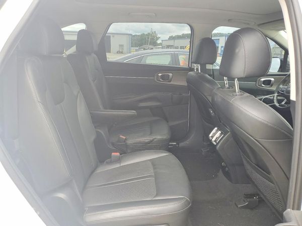2023 KIA SORENTO EX