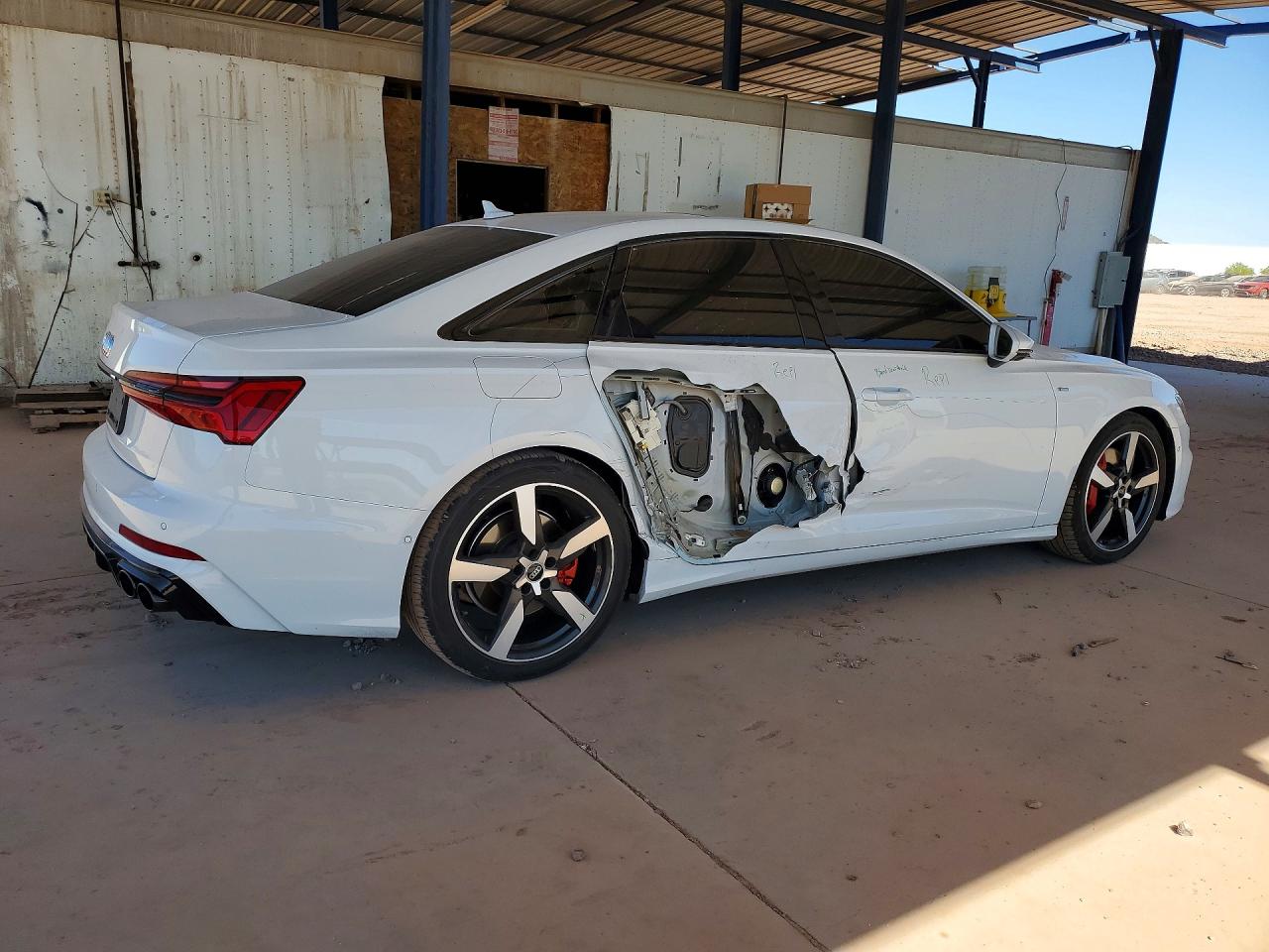 2021 AUDI A6