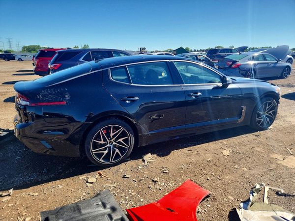 2022 KIA STINGER GT-Line