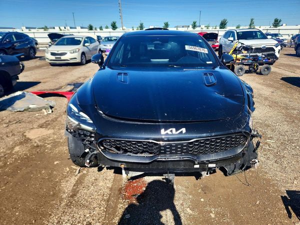 2022 KIA STINGER GT-Line