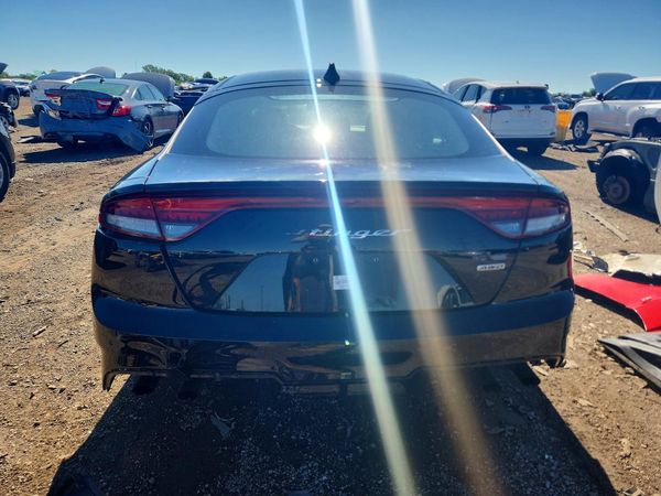2022 KIA STINGER GT-Line