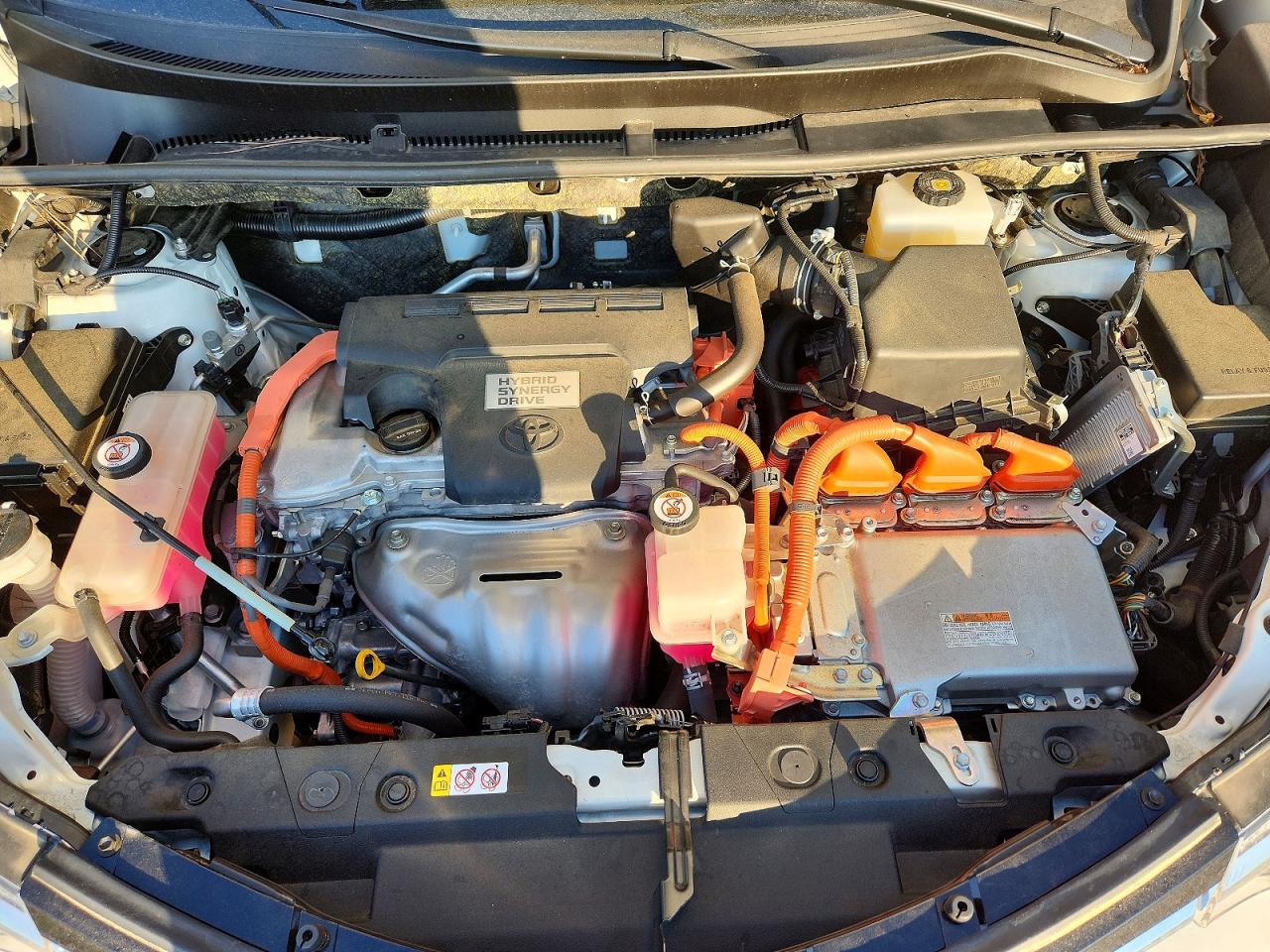 2018 TOYOTA RAV4 HYBRID LE Plus/XLE