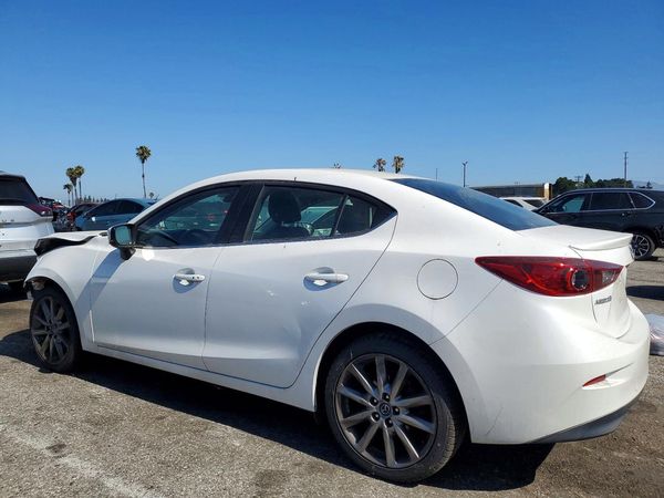 2018 MAZDA 3