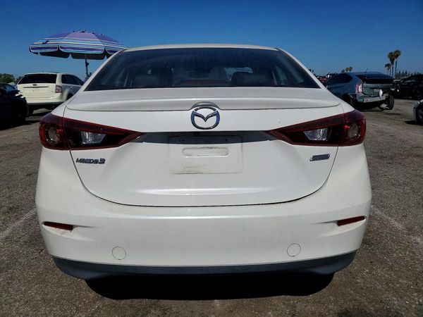 2018 MAZDA 3