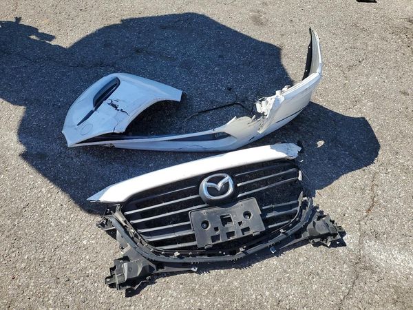 2018 MAZDA 3