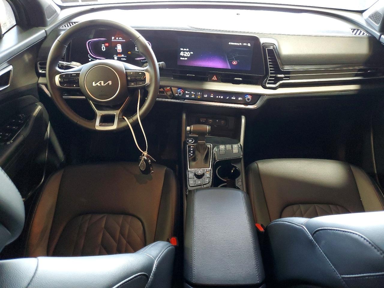 2024 KIA SPORTAGE X-LINE