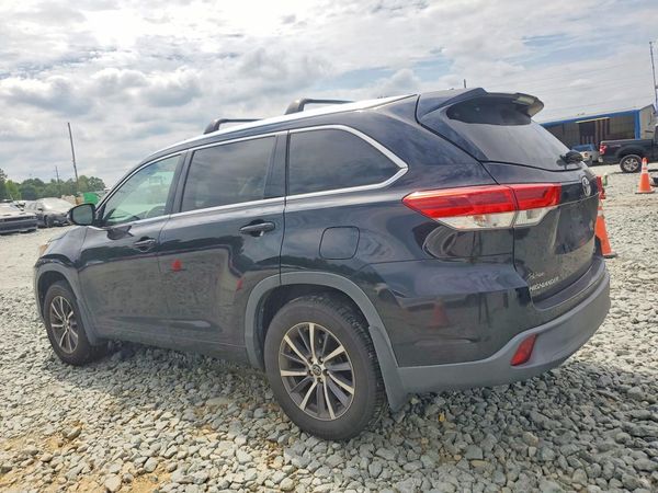 2017 TOYOTA HIGHLANDER SE/XLE